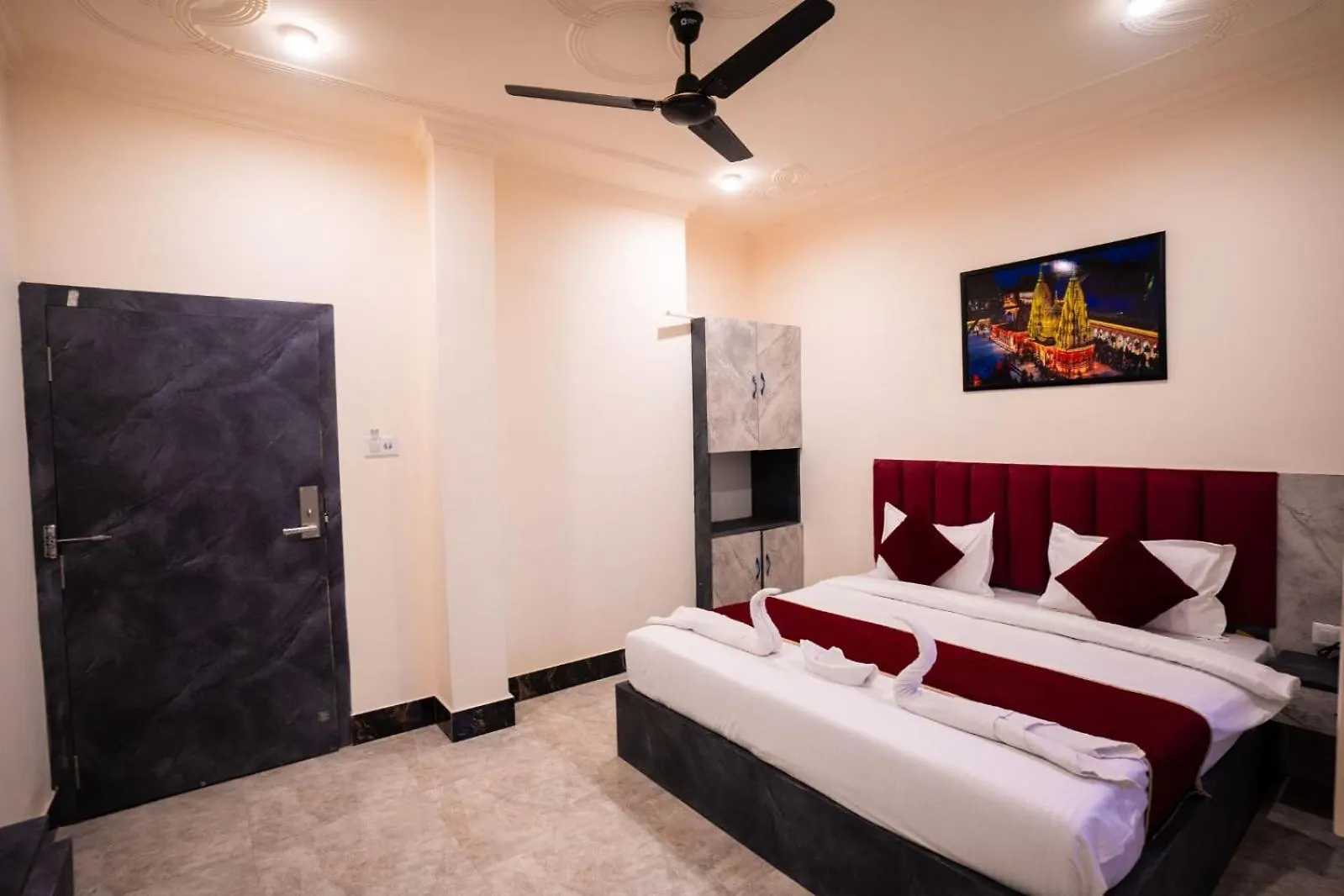 Hotel Jsr Kedar Varanasi